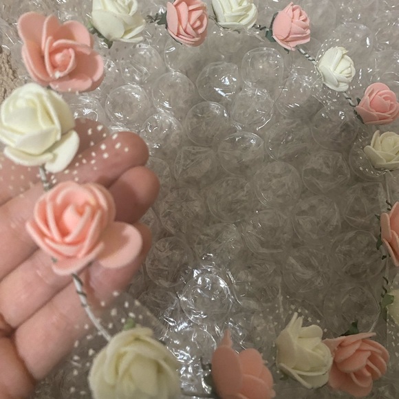 Floral Headpiece - Picture 3 of 5